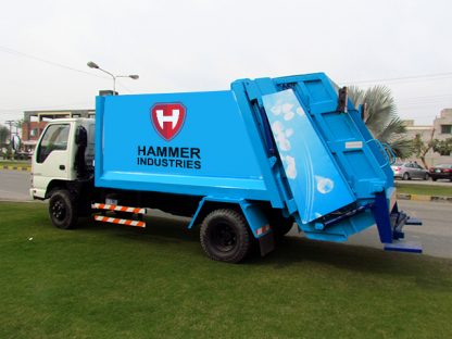 Garbage Compactor Truck