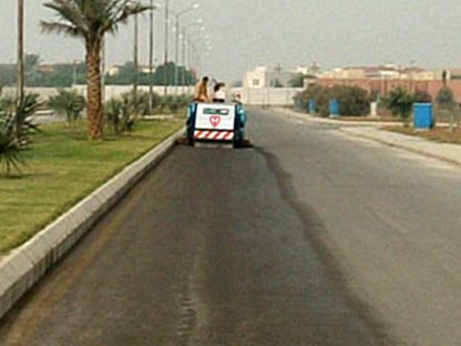 Mechanical Street Sweeper - Image 3
